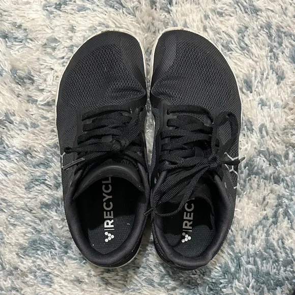 Women’s Vivobarefoot shoes - Picture 3 of 6